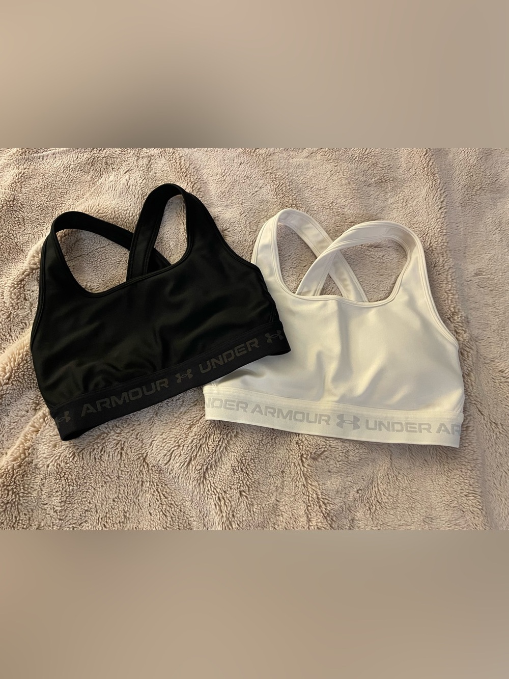 NWOT Black and White UA sports bras
